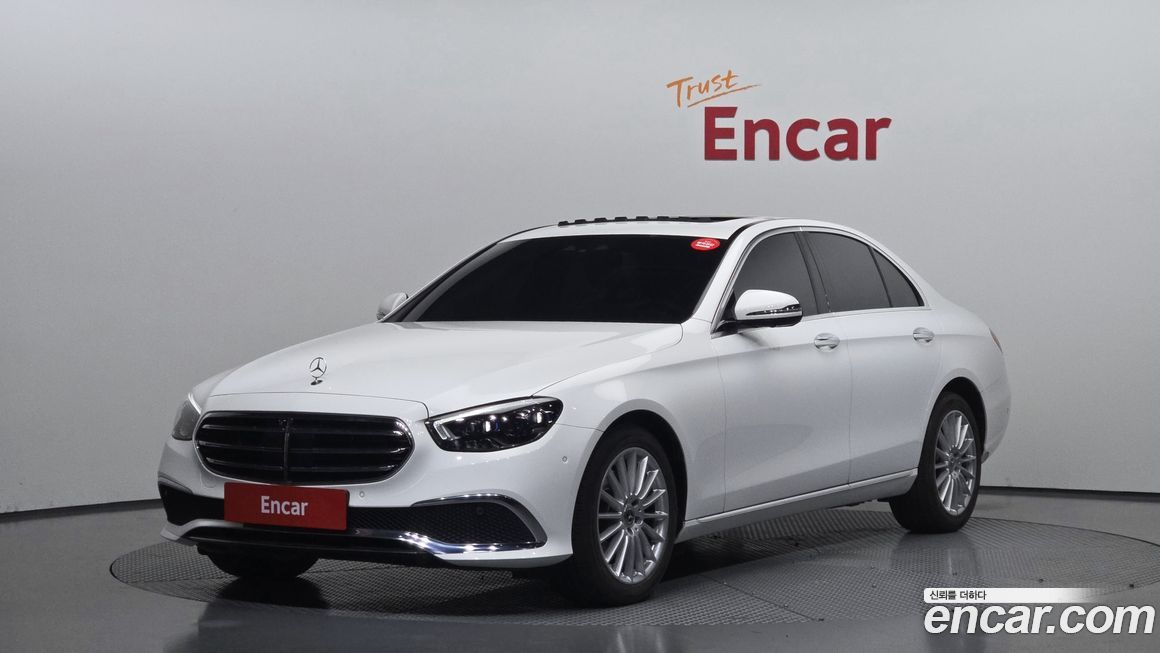 Mercedes-Benz E-Class 2023