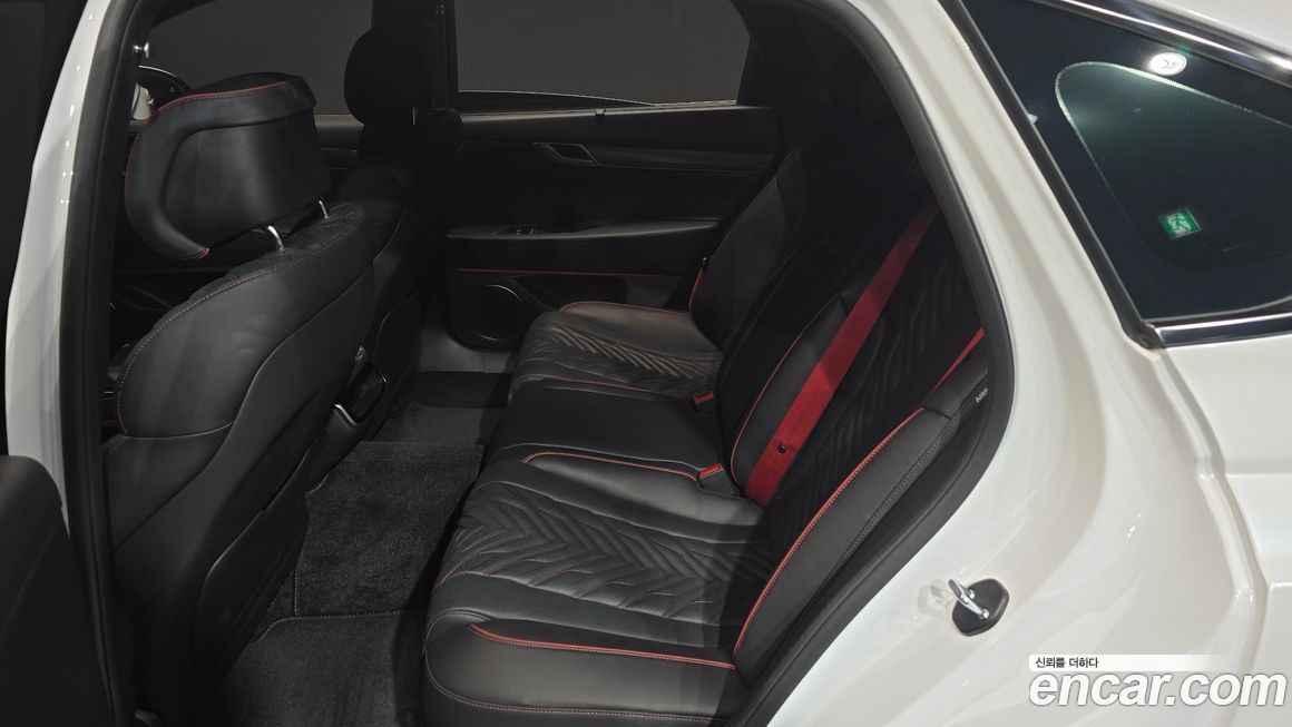 Genesis G80 2025