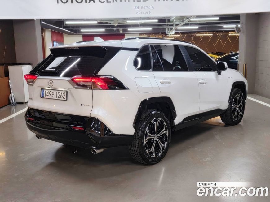 Toyota RAV4 2025