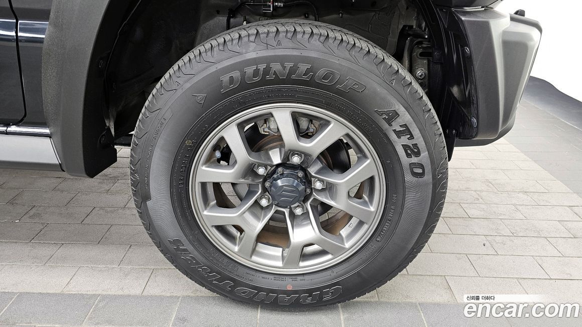 Suzuki Jimny 2023