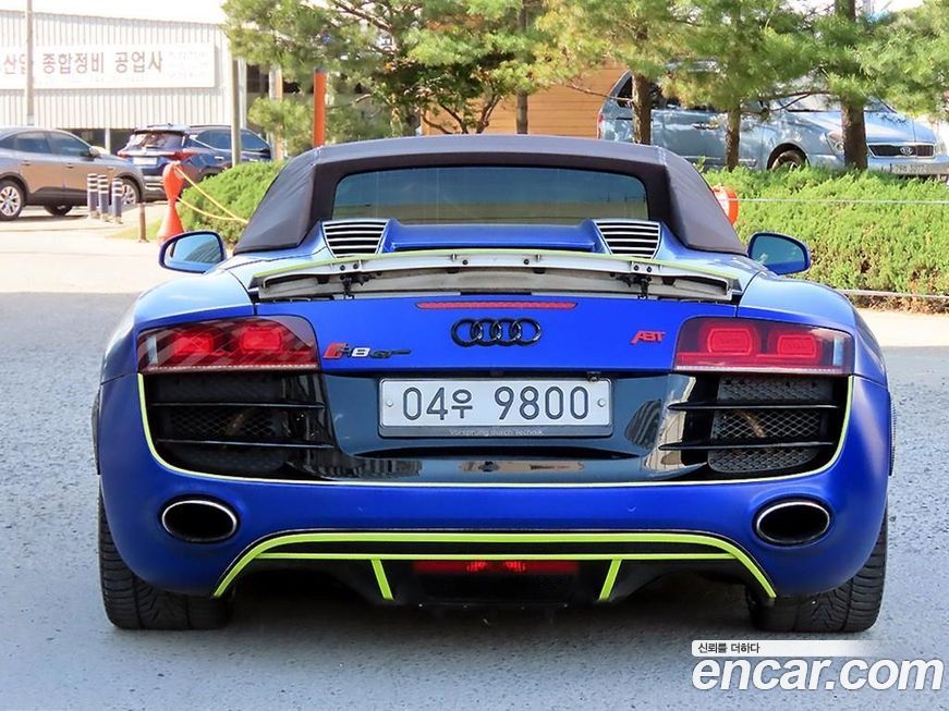 Audi R8 2011