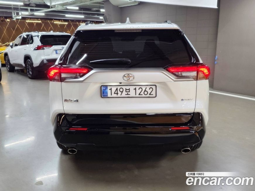 Toyota RAV4 2025