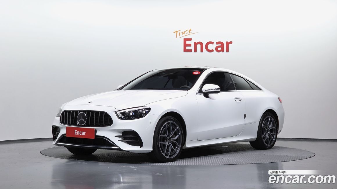 Mercedes-Benz E-Class 2022