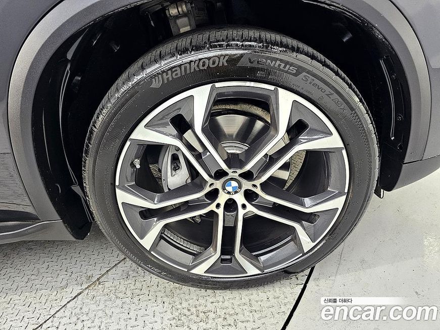 BMW X5 2023