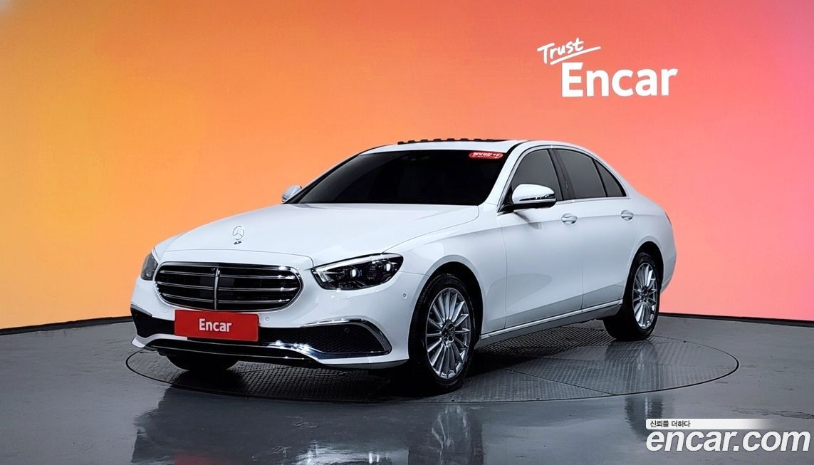 Mercedes-Benz E-Class 2023
