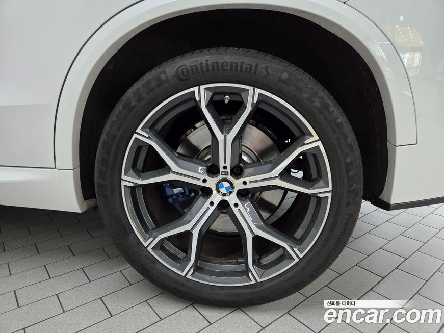 BMW X5 2021