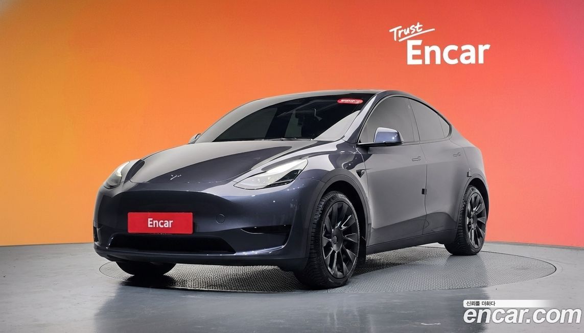 Tesla Model Y 2023