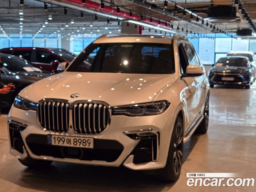 BMW X7 2021