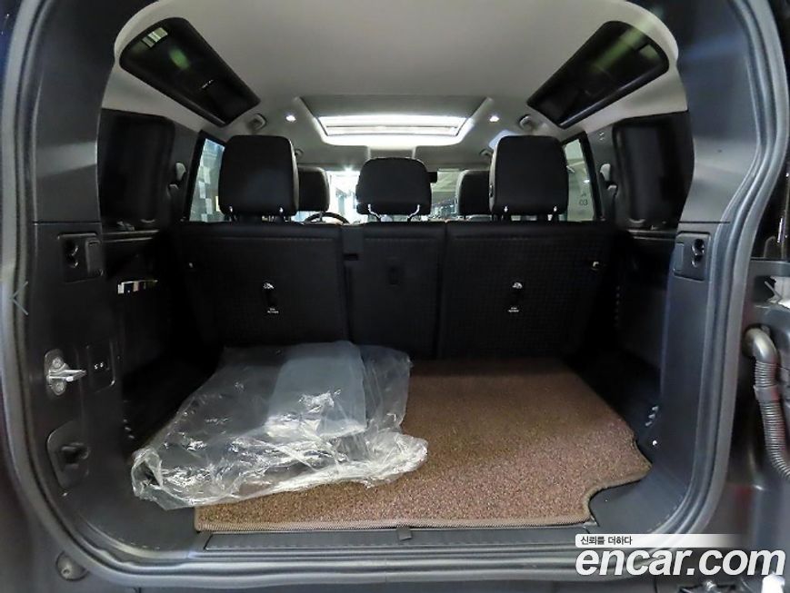 Land Rover Defender 2022
