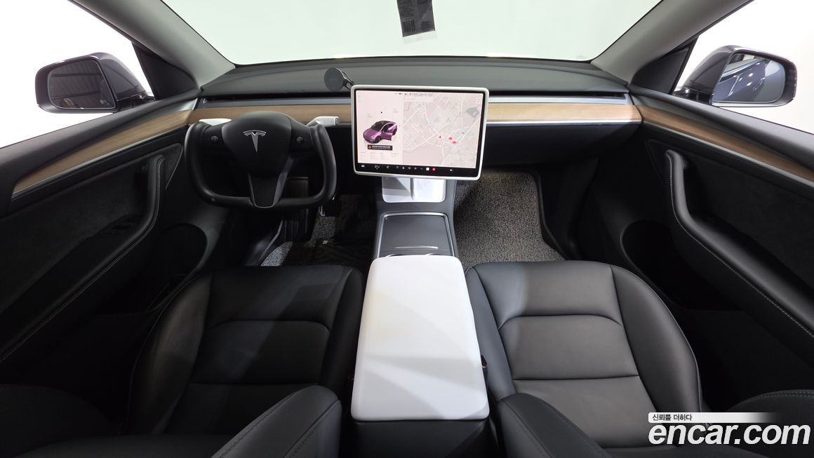 Tesla Model Y 2023
