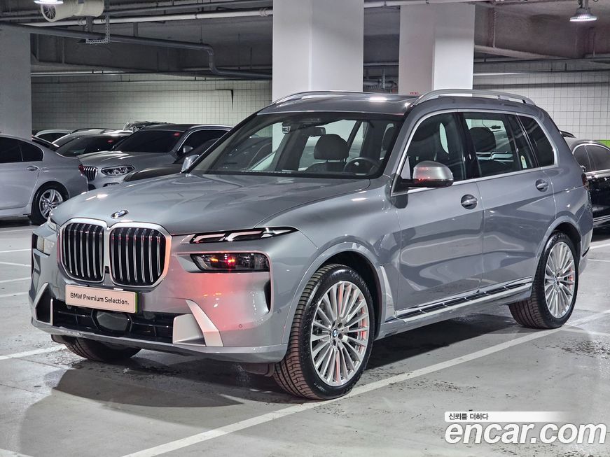 BMW X7 2025
