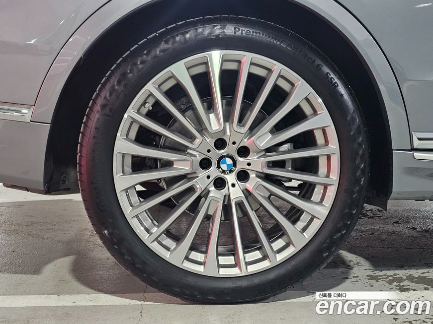 BMW X7 2025