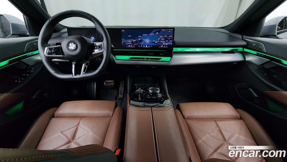 BMW 5-Series 2025