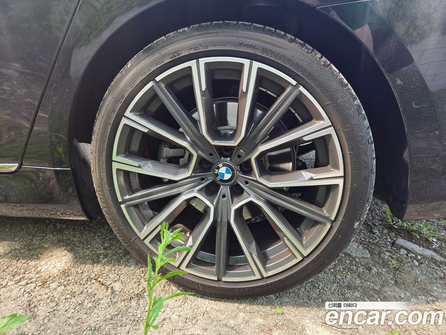 BMW 7-Series 2022