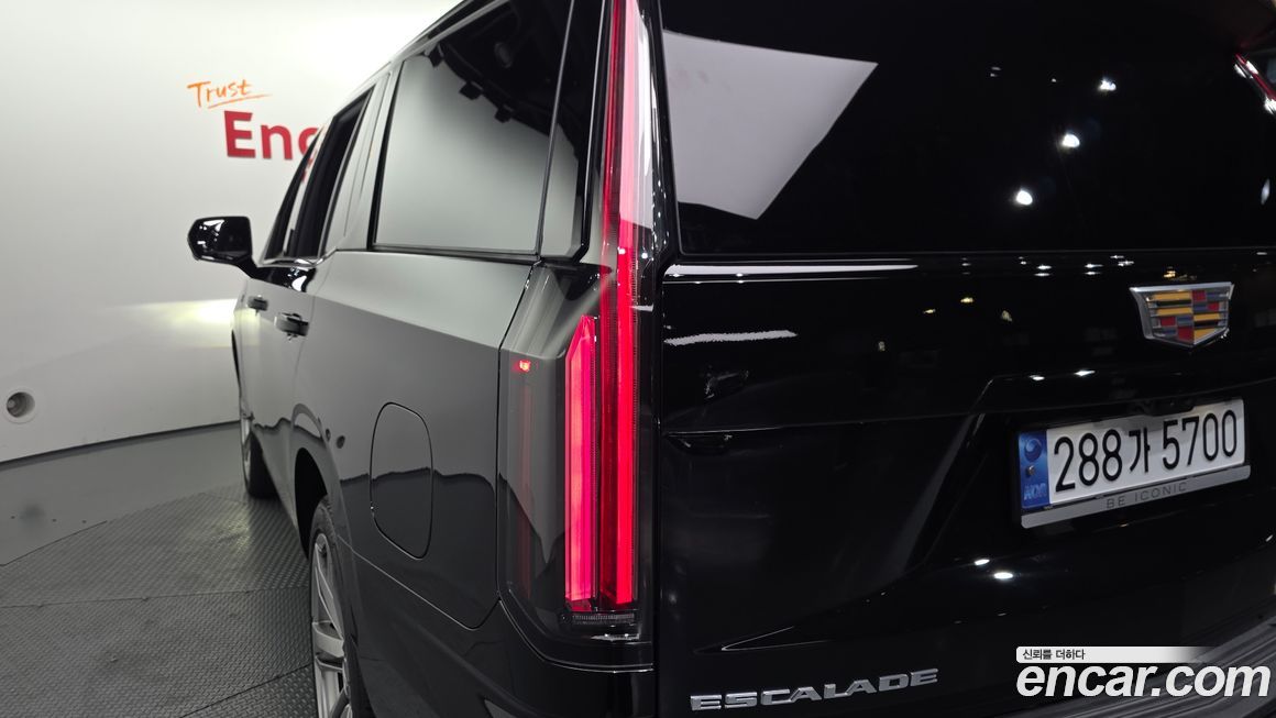 Cadillac Escalade 2025
