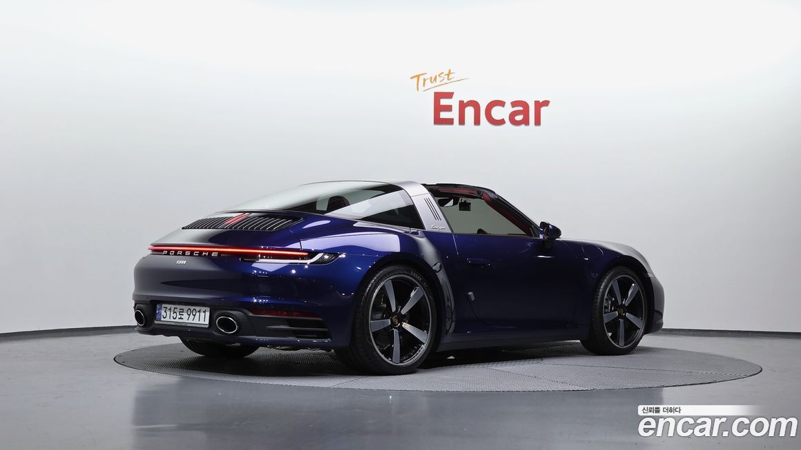 Porsche 911 2024
