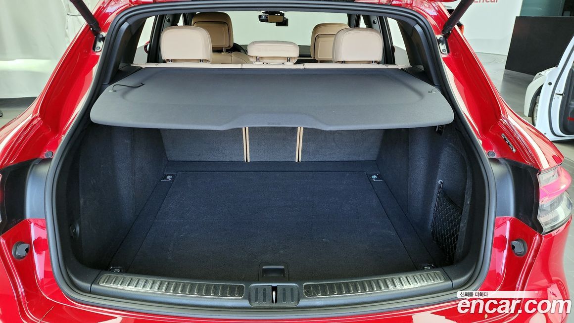 Porsche Macan 2023