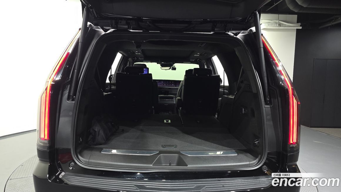Cadillac Escalade 2025