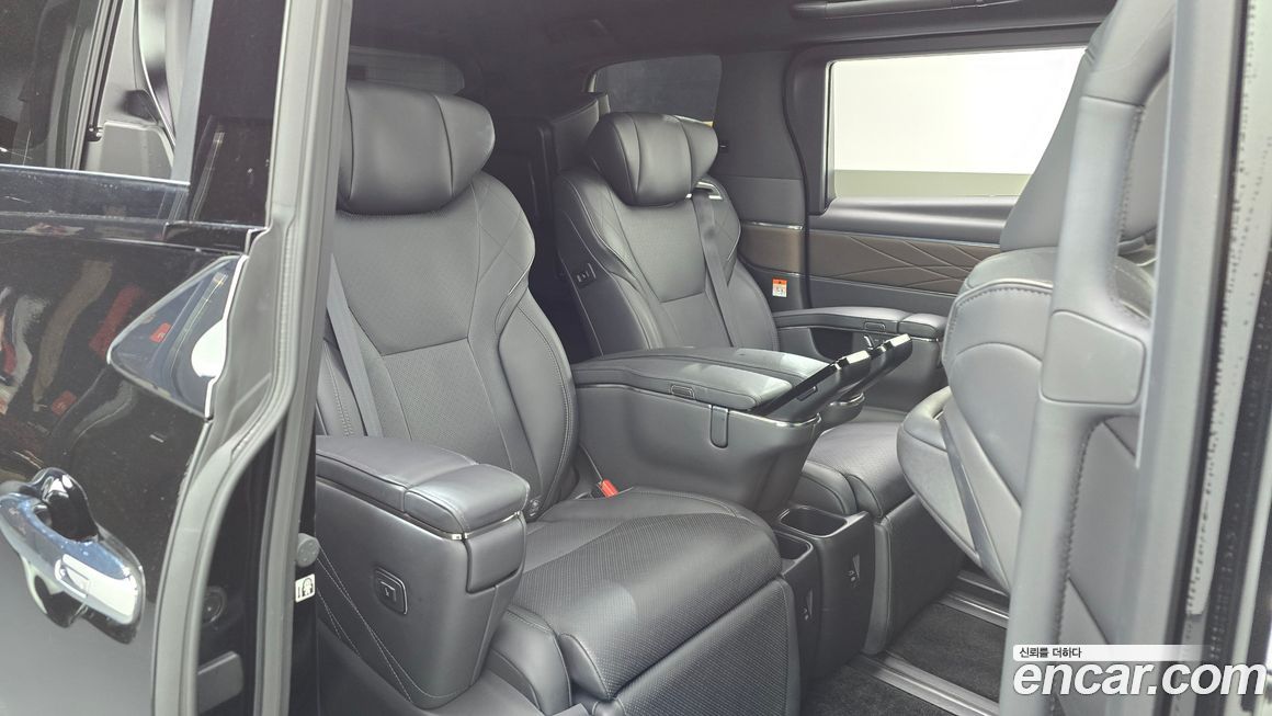 Toyota Alphard 2024