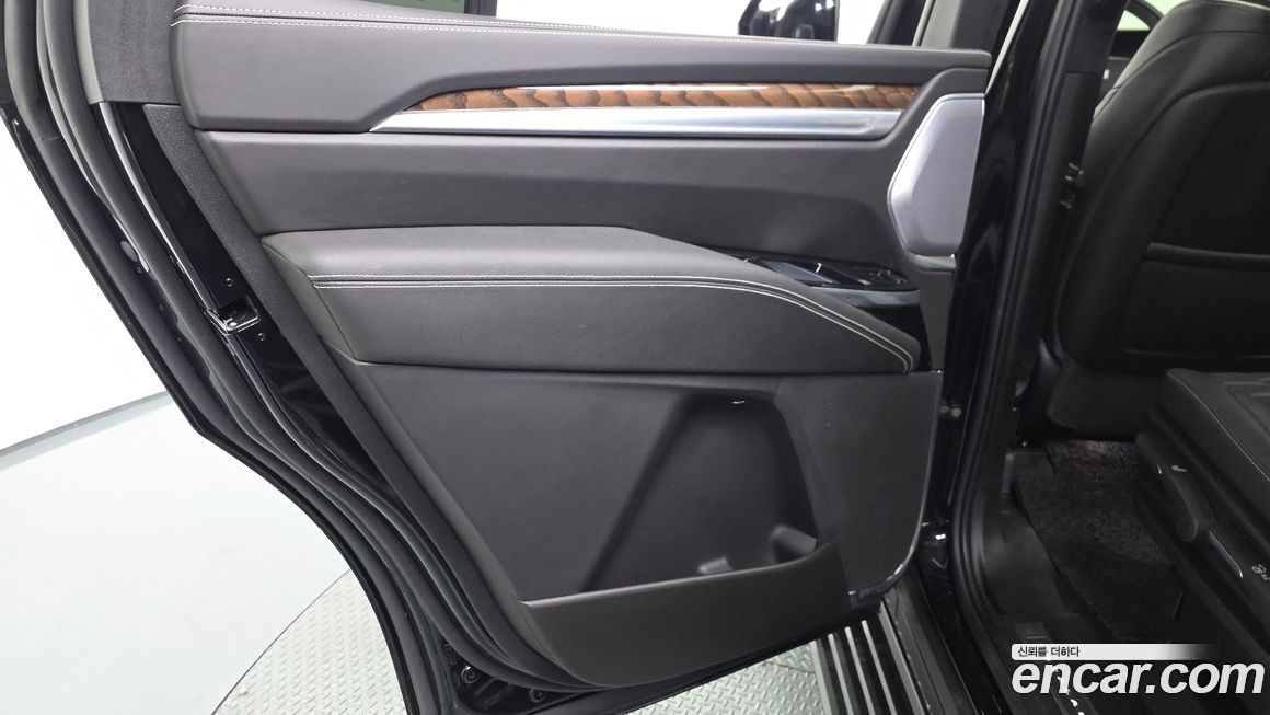 Cadillac Escalade 2025