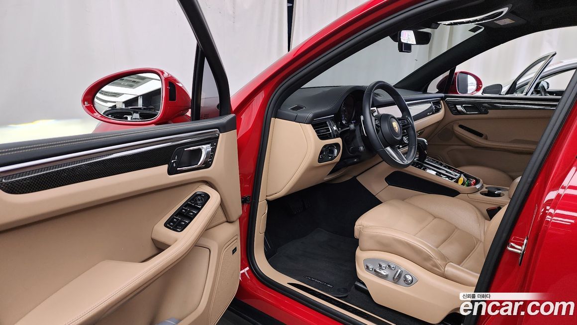 Porsche Macan 2023