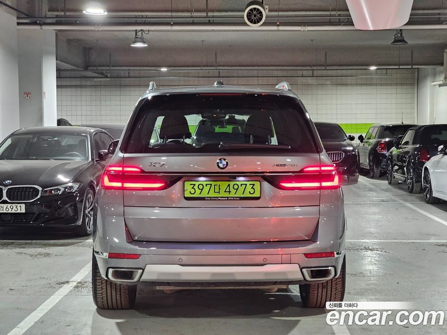 BMW X7 2025