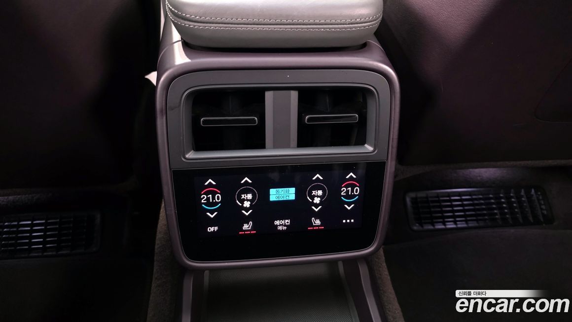 Porsche Taycan 2021