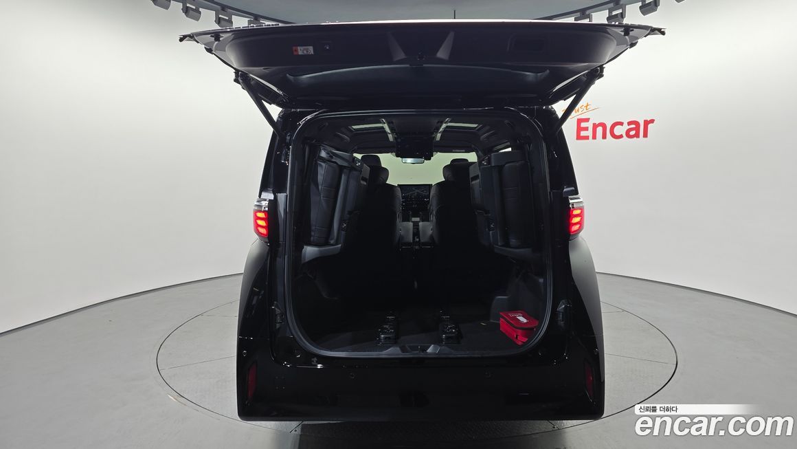 Toyota Alphard 2024