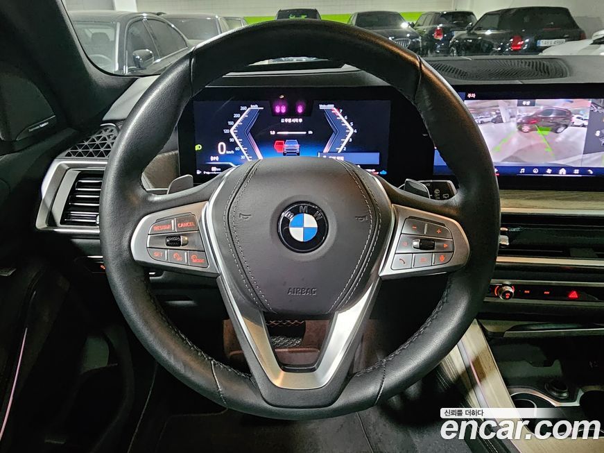 BMW X7 2025
