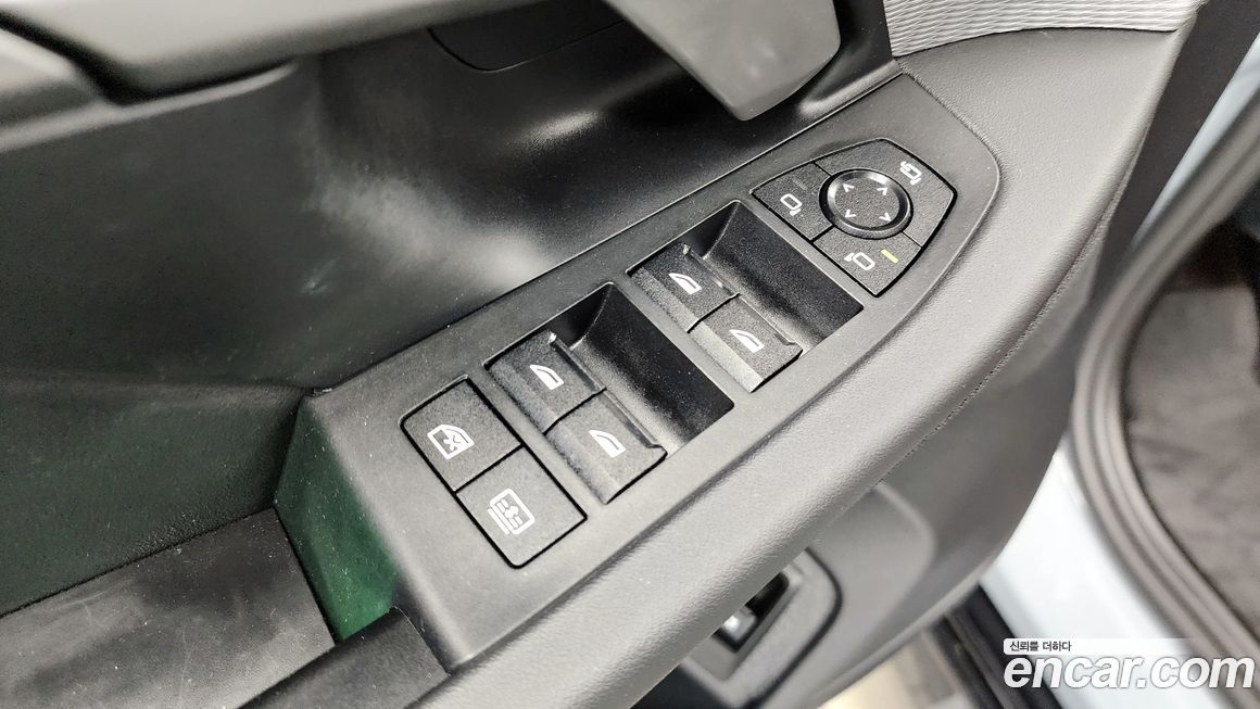 BMW 5-Series 2025