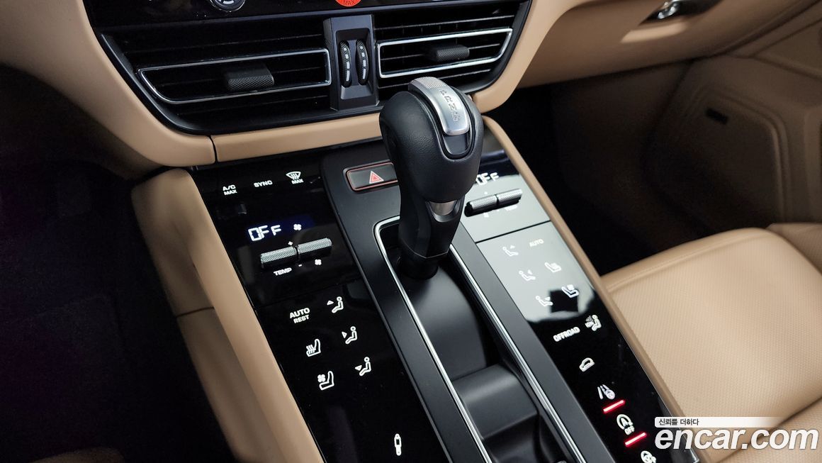 Porsche Macan 2023
