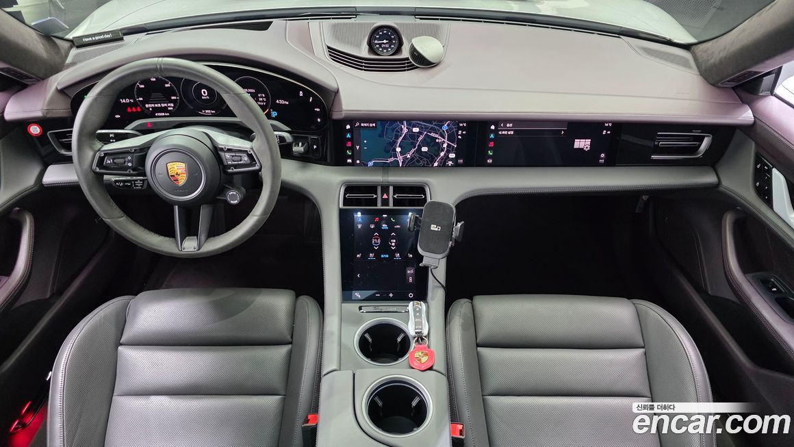 Porsche Taycan 2021