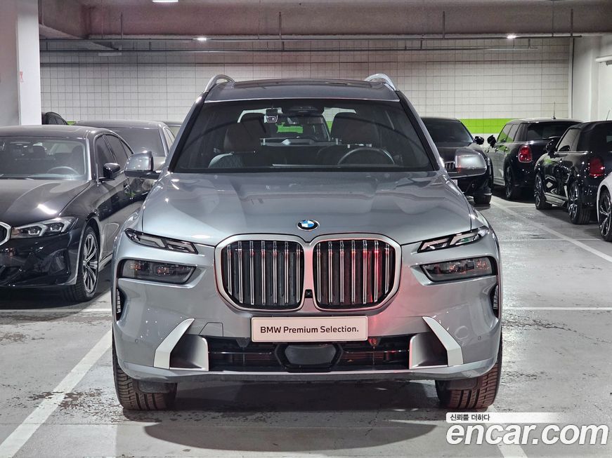 BMW X7 2025