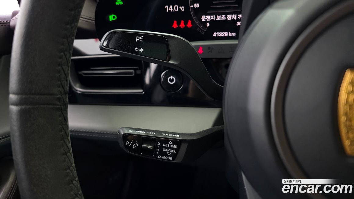 Porsche Taycan 2021