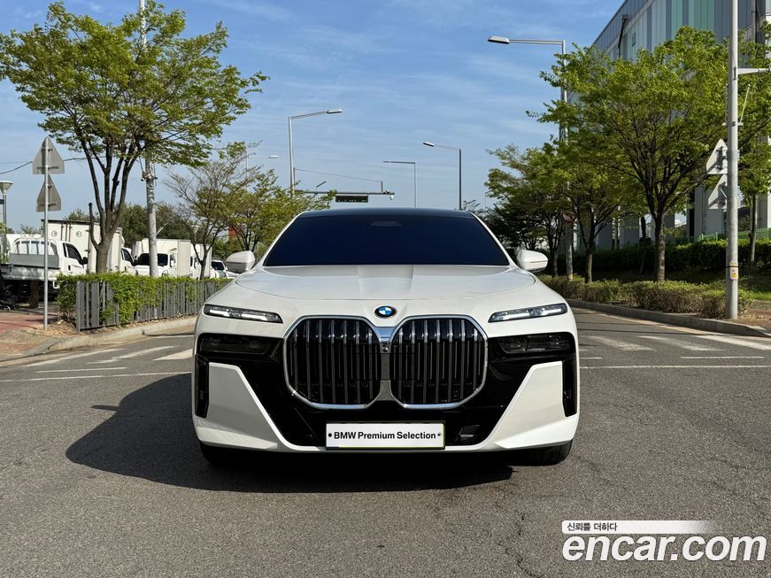 BMW 7-Series 2025