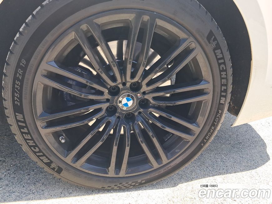 BMW 5-Series 2017