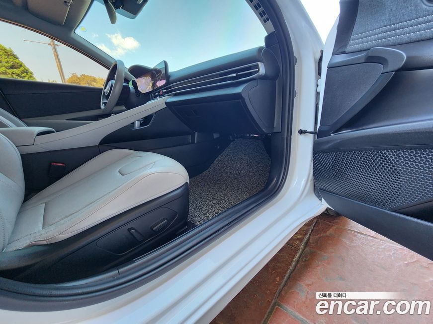 Hyundai AVANTE 2023