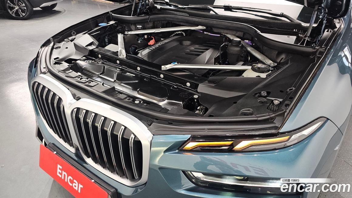 BMW X7 2023
