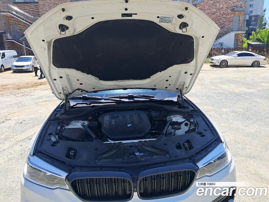 BMW 5-Series 2017
