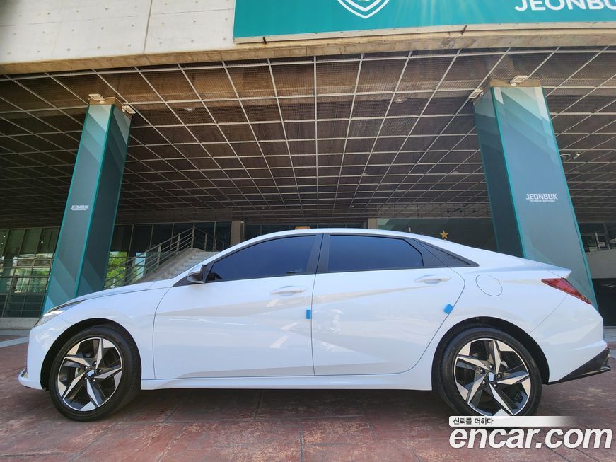 Hyundai AVANTE 2023