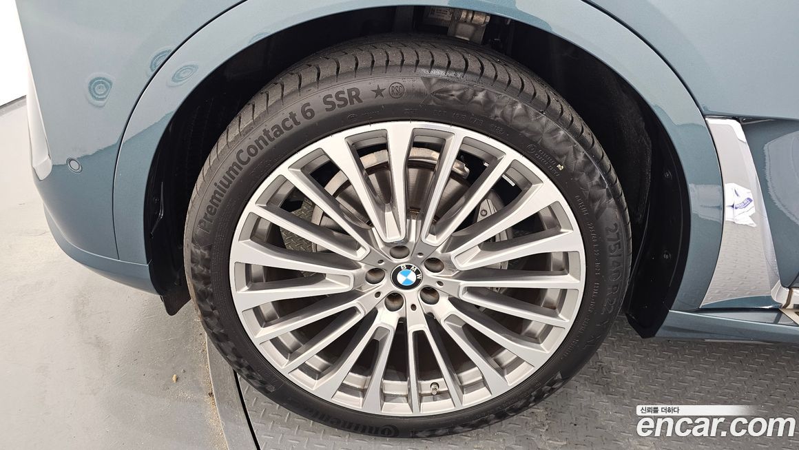 BMW X7 2023