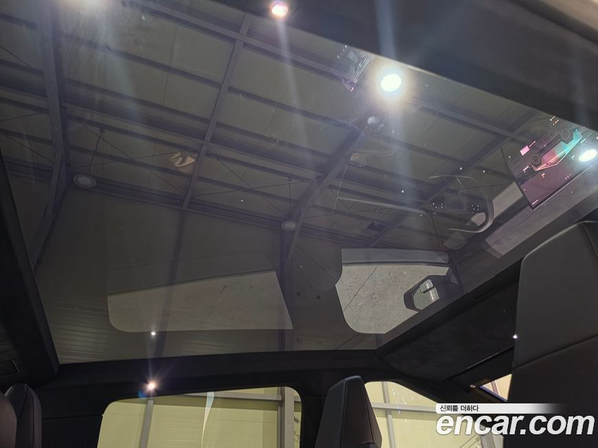 Tesla Cybertruck 2026
