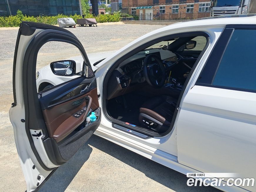 BMW 5-Series 2017