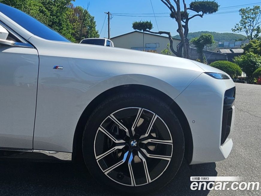 BMW 7-Series 2025