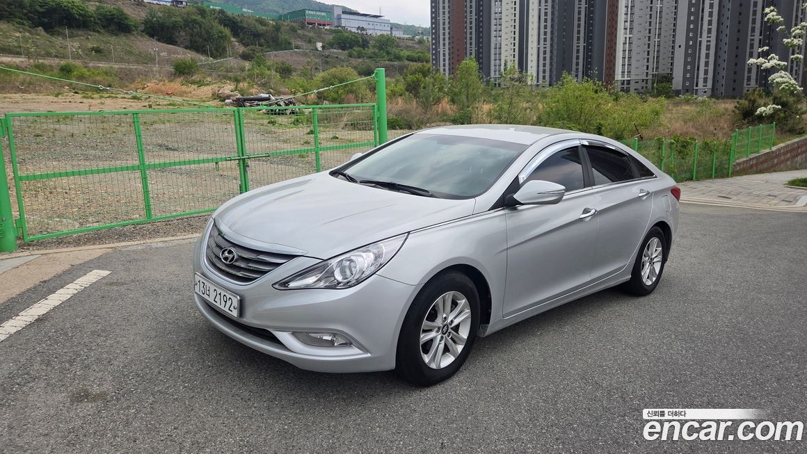 Hyundai Sonata 2012