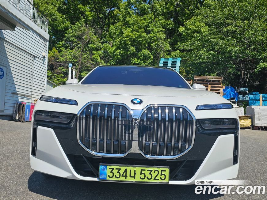BMW 7-Series 2025
