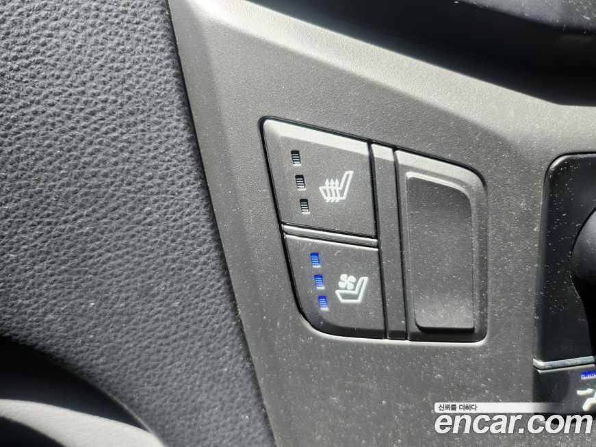 Hyundai Starex 2020