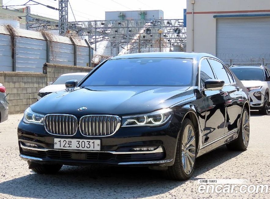 BMW 7-Series 2016