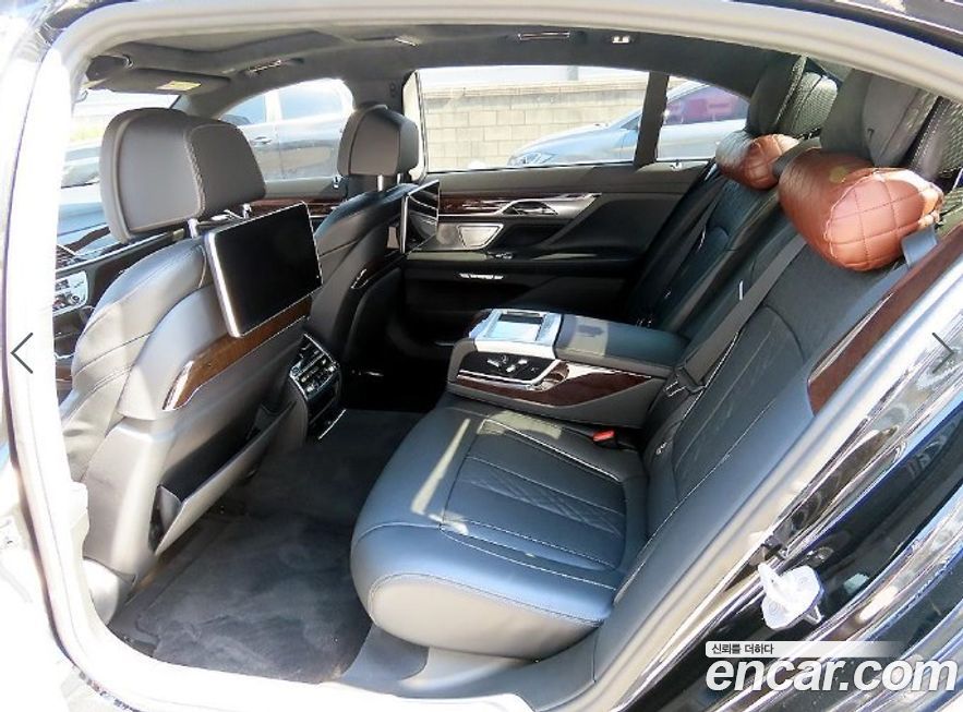 BMW 7-Series 2016