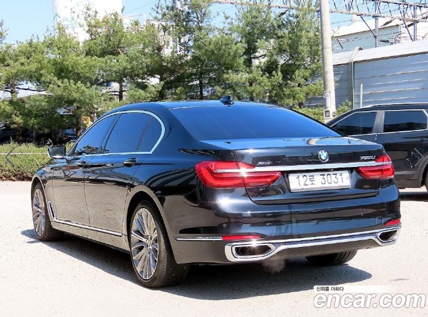 BMW 7-Series 2016